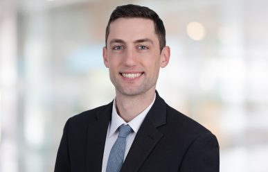 Headshot Kevin Redden